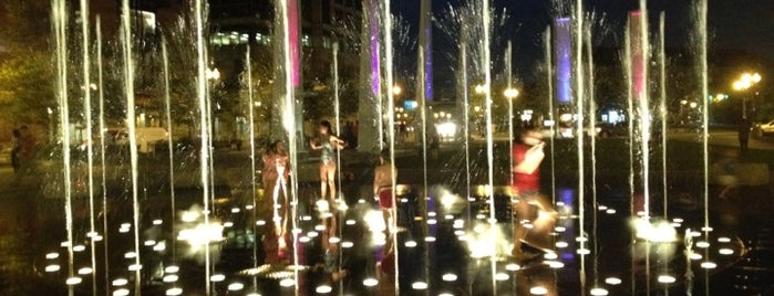 Fountain In Rose Kennedy Greenway is one of Places to take the kids this summer.