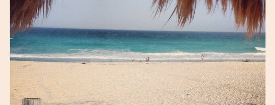 Cancún is one of México (Riviera Maya).