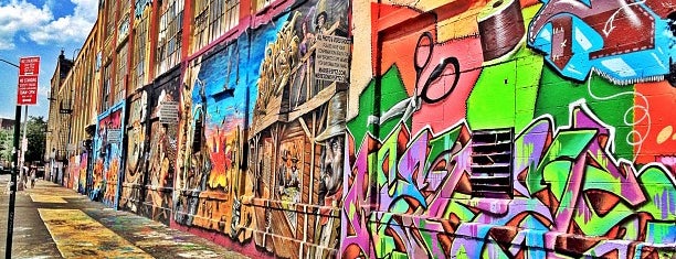 5 Pointz is one of NYC Gotta-check-out.