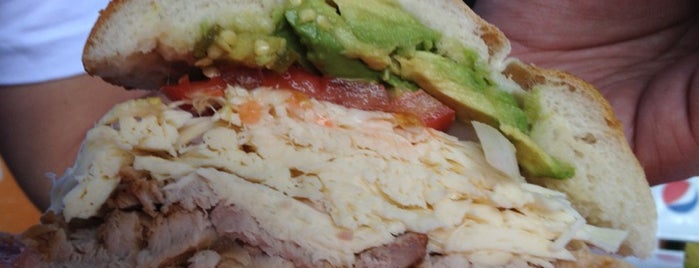 Tortas El Monje Loco is one of Jose Luisさんの保存済みスポット.