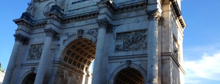 Siegestor is one of München Essentials.