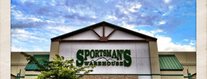 Sportsman's Warehouse is one of Places I Shop.