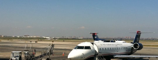 LaGuardia Airport (LGA) is one of Mis lugares más queridos !.
