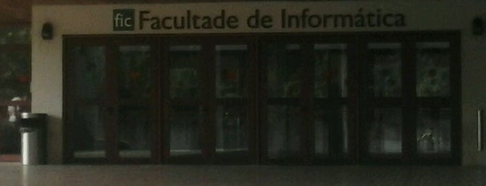 Facultade de Informática (FIC) is one of Coruña desde la ETSAC.