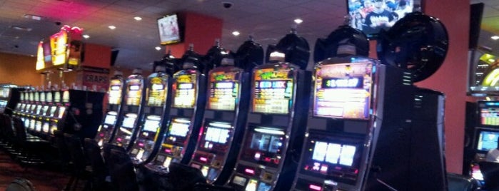 Magic City Casino is one of Lugares favoritos de Tati.