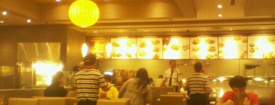 Kenny Rogers Roasters is one of Kind’s Liked Places.