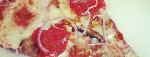 Pizza Boss is one of Lugares favoritos de Conrad & Jenn.