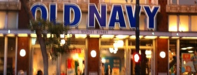 Old Navy is one of Lieux qui ont plu à W.