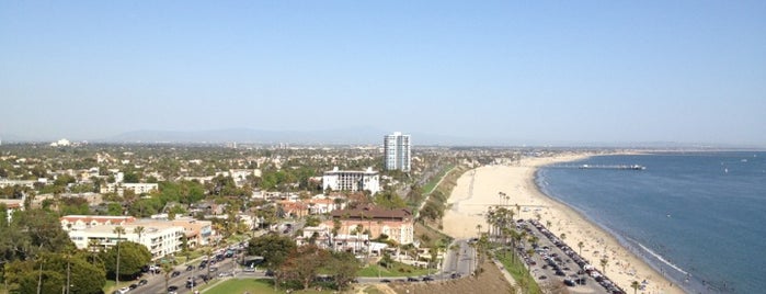Ocean Blvd. is one of LB Favorite Places.