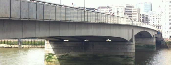 Лондонский мост is one of Concrete Society Award winners.