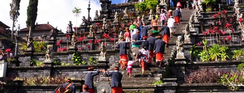 Pura Besakih (Mother Temple of Besakih) is one of Viaje a Bali.