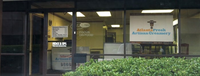 Atlanta Fresh Artisan Creamery is one of Lugares guardados de Aubrey Ramon.