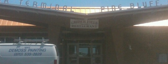 Grider Field Restaraunt is one of Must go places.