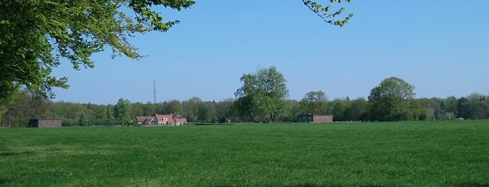 Lonnekerberg is one of Parken in Enschede.