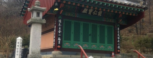 호국지장사 is one of Buddhist temples in Gyeonggi.