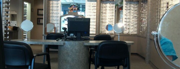 Clarkson Eyecare is one of Tempat yang Disukai Doug.