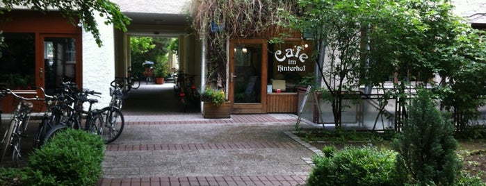 Cafe im Hinterhof is one of Posti salvati di Brigitte.