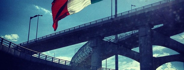Bandera Monumental is one of Posti salvati di Perry.