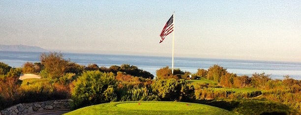 Trump National Golf Club Los Angeles is one of Angela 님이 좋아한 장소.