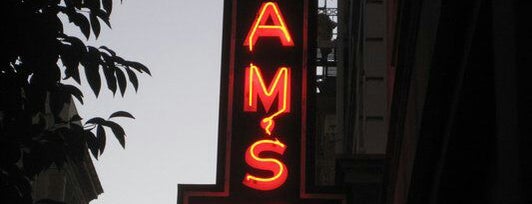 Sam's Grill & Seafood Restaurant is one of SF restaurants.