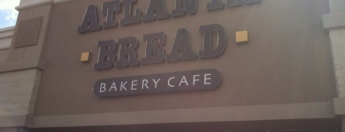 Atlanta Bread is one of Tempat yang Disukai Kendra.