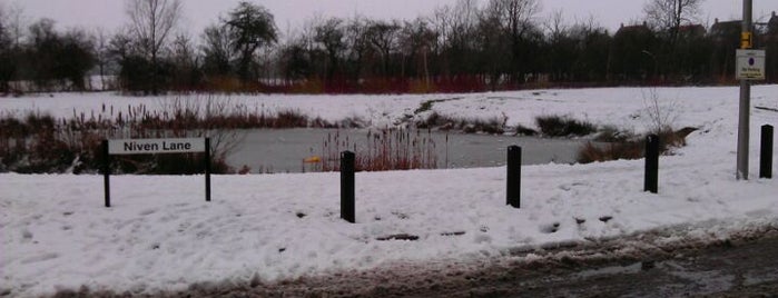Niven Lane Pond is one of Scenic Outdoor Spots in Milton Keynes.