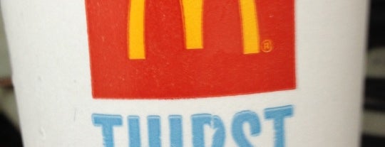 McDonald's is one of Posti che sono piaciuti a Val.