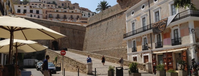 Plaça de la Constitució is one of Ibiza / Eivissa.