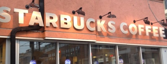 Starbucks is one of Orte, die Sabrina gefallen.
