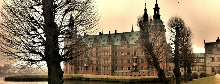 Frederiksborg Slot is one of Copenhagen #4sqCities.
