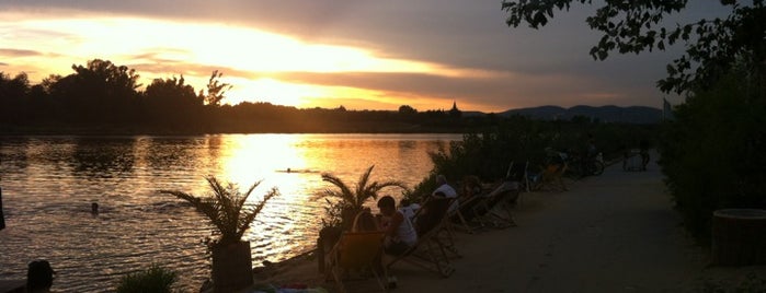 Vienna City Beach Club is one of Posti che sono piaciuti a Karl.