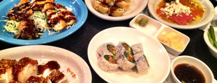 I Love Sushi is one of Locais curtidos por Den.