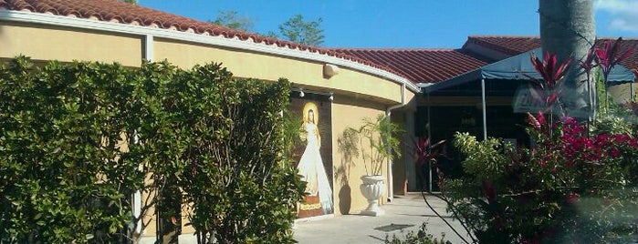 Mother of Christ Catholic Church is one of Lieux qui ont plu à Fran.