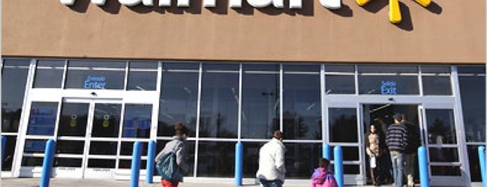 Walmart Supercenter is one of Melanie'nin Beğendiği Mekanlar.