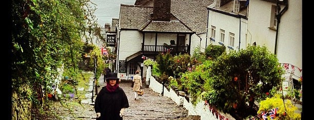 Clovelly is one of England 1991.