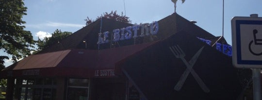 Le Bistro is one of Tempat yang Disukai Anna.