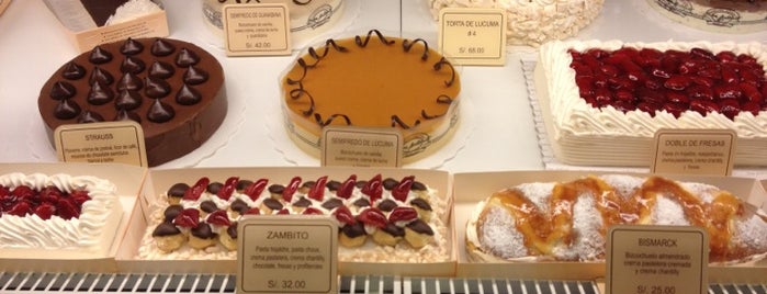 Pastelería San Antonio is one of Cesarさんのお気に入りスポット.