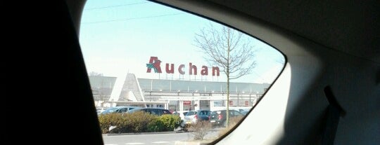 Auchan is one of สถานที่ที่ Mike ถูกใจ.