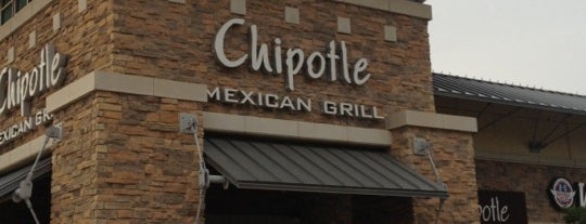 Chipotle Mexican Grill is one of Tempat yang Disukai Justin.