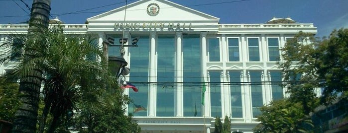 Pasig City Hall is one of Lugares favoritos de Bang.