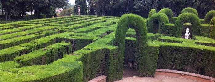 Parc del Laberint d'Horta is one of Barcelone.