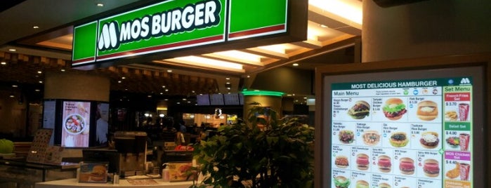 MOS Burger is one of Orte, die Abhijeet gefallen.