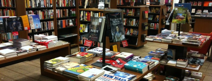 Brown University Bookstore is one of Omar : понравившиеся места.