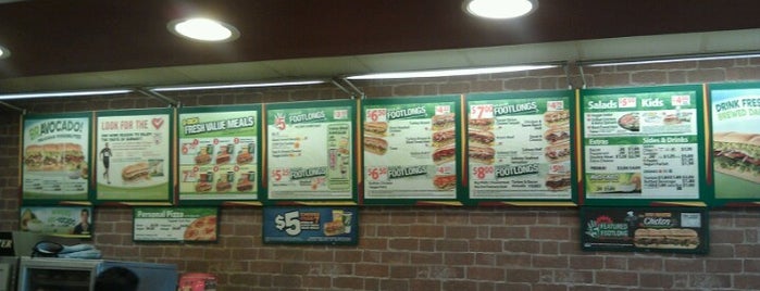 SUBWAY is one of Steveさんのお気に入りスポット.