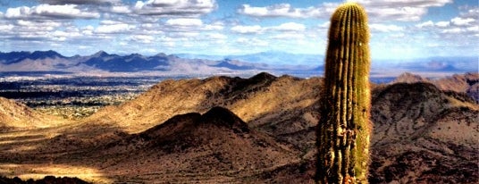 Piestewa Peak is one of สถานที่ที่บันทึกไว้ของ Kimmie.