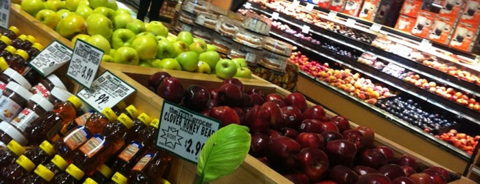 The Fresh Grocer of Walnut is one of Tracey: сохраненные места.