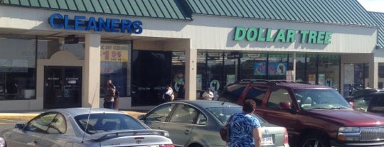 Dollar Tree is one of Terriさんのお気に入りスポット.