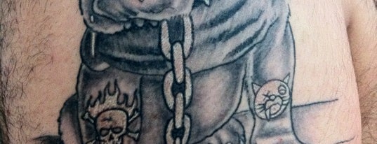 Memphis Tatuagem & Piercing is one of Tattoo - Estúdios SP.