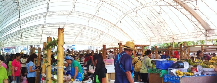 PSU Farmers Market is one of กินๆเที่ยวๆ @Hatyai \（*＾▽＾*）/.