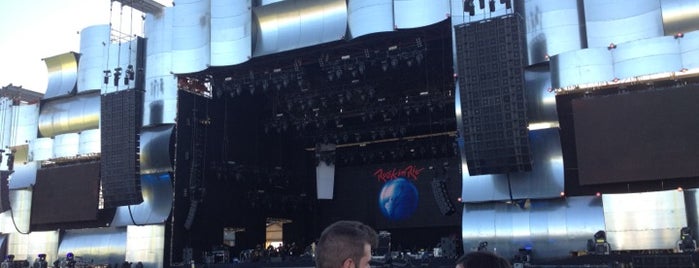 Encenario Mundo - Rock In Rio Madrid is one of Locais curtidos por Zheta.